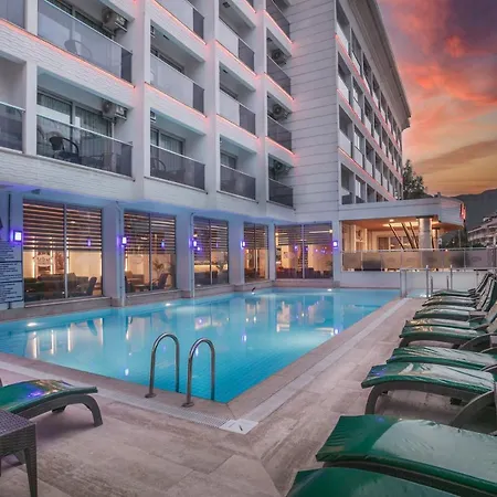 Arbatt מלון מרמריס